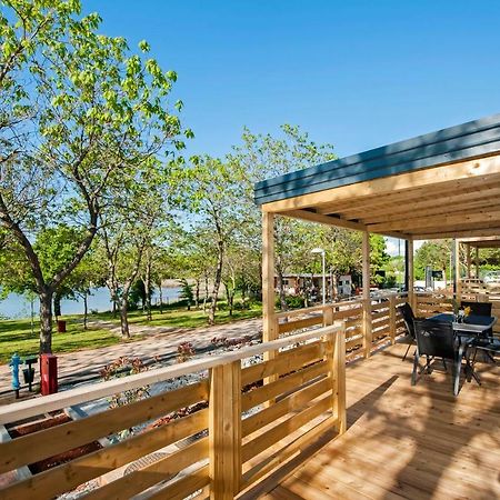 Eurocamp Mobile Homes At Campsite Puntica فونتانا المظهر الخارجي الصورة