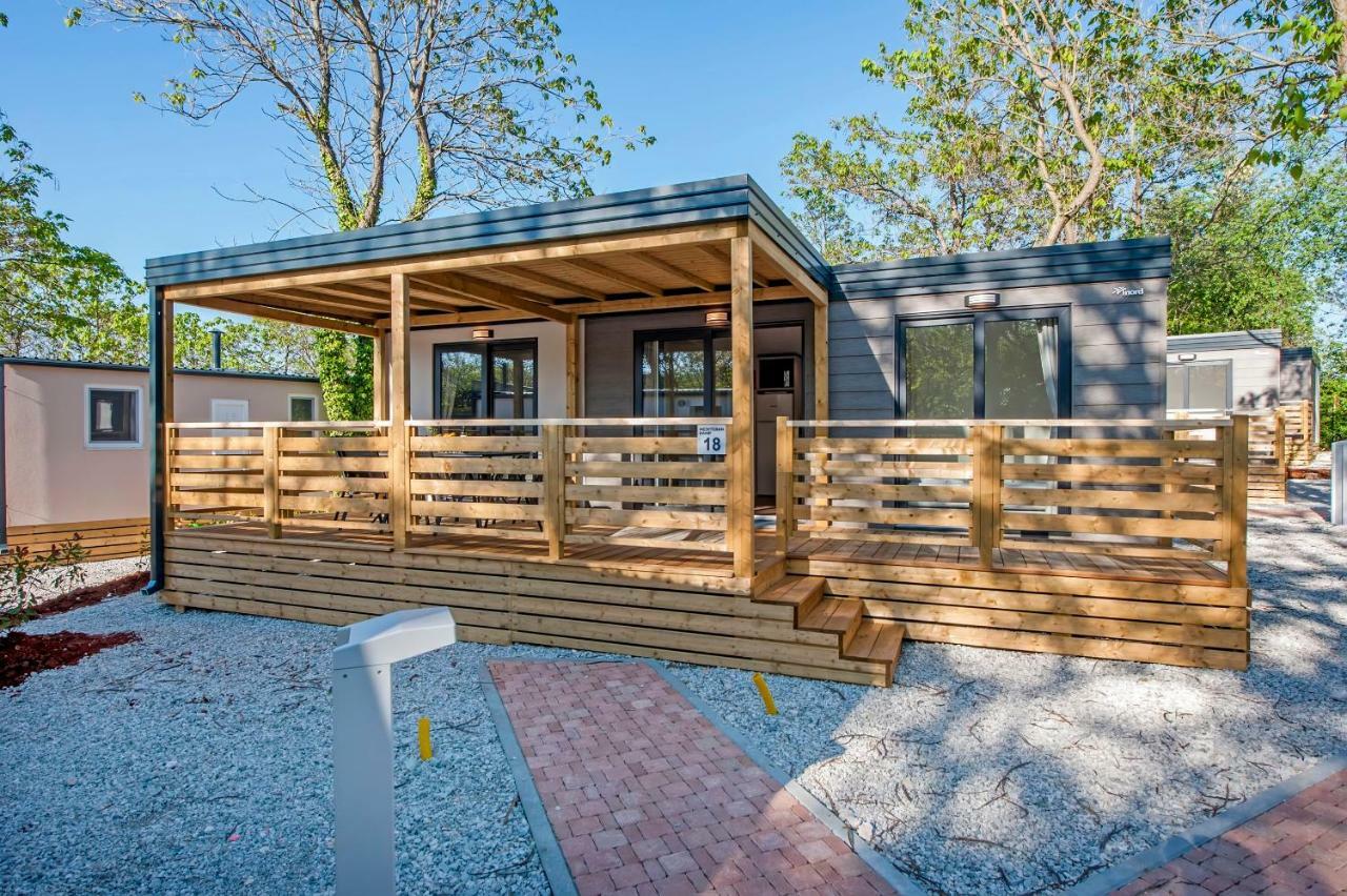 Eurocamp Mobile Homes At Campsite Puntica فونتانا المظهر الخارجي الصورة